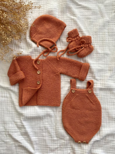 Knitted baby tracksuit deals